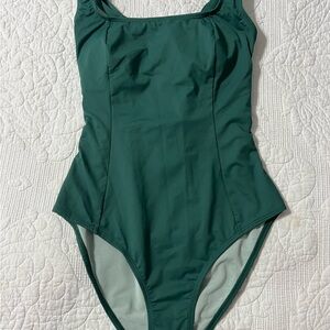 NWT Live Life On The Beach One Piece  Swimsuit  Women's Size M Ajustable Back